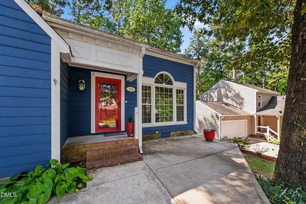 1204 BELHAVEN RD
