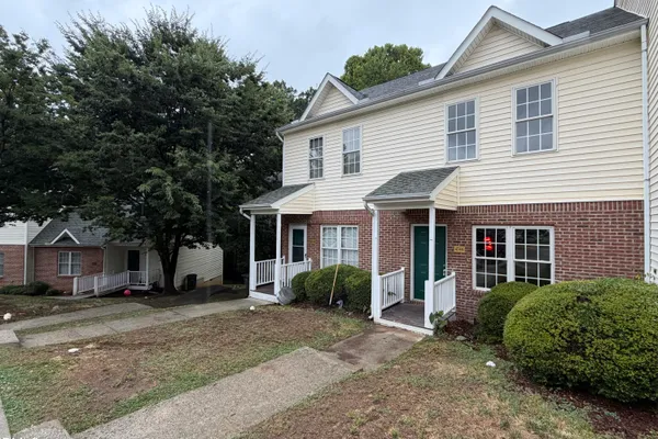 4746 PARKVILLE DR