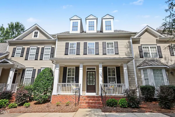 1206 COLONIAL CLUB RD
