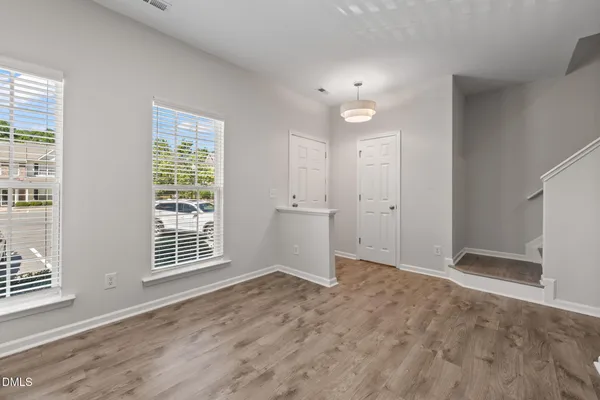 36 SHARPSTONE LN