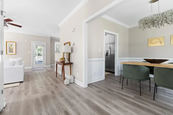 303 FARNSWICK PL