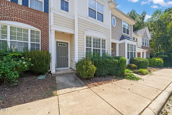 8206 CITY LOFT CT