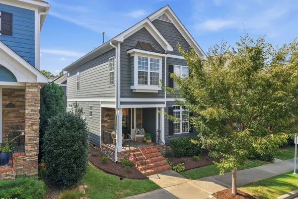 1209 HARP ST