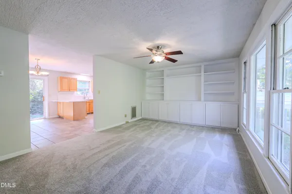 1308 AZALEA DR