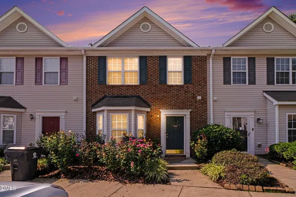 29 EDGEBROOK CIR