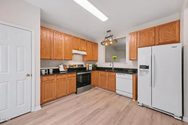 29 EDGEBROOK CIR