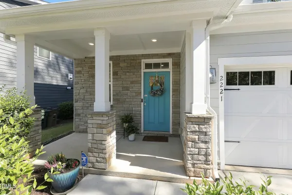2221 SWABIA CT