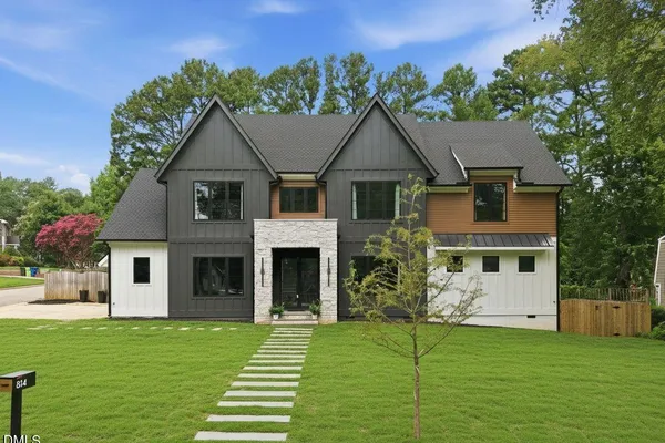 814 TYRRELL RD