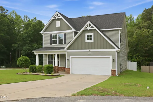15 DANDELION PL