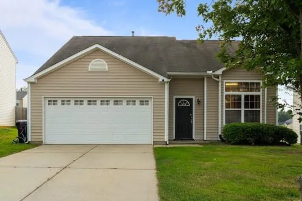 233 PALACE GREEN LN