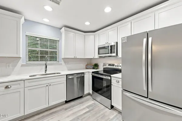 1237 LEGACY GREENE AVE