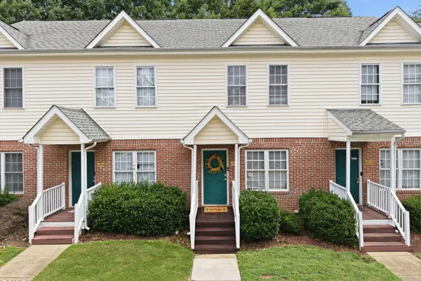4704 PARKVILLE DR