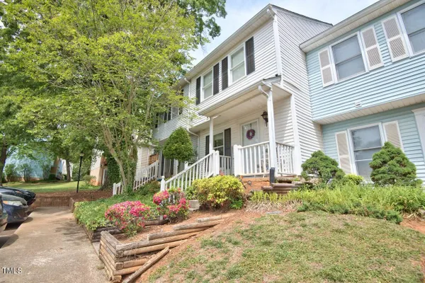 10 GROVE PARK RD