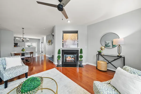 3839 CARY GLEN BLVD