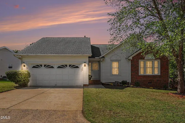 202 LONESOME PINE DR