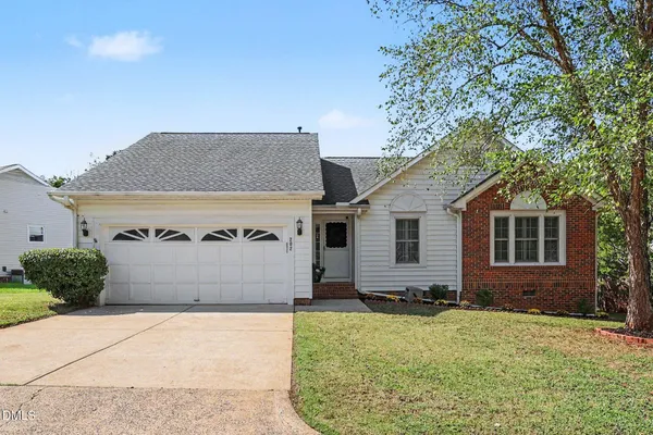 202 LONESOME PINE DR