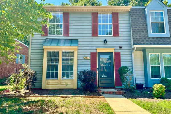 108 E CHALFONT WAY