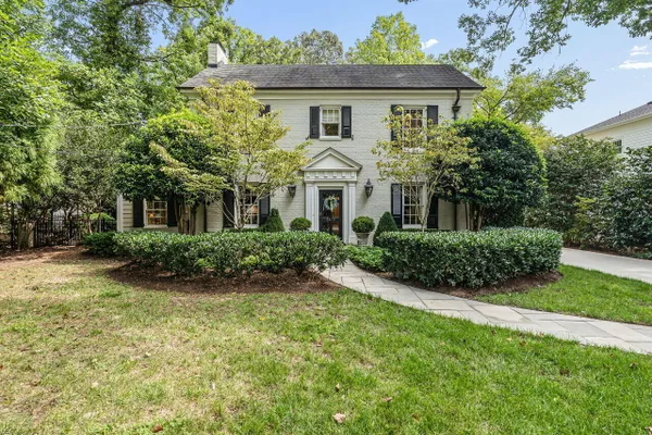 2410 WHITE OAK RD