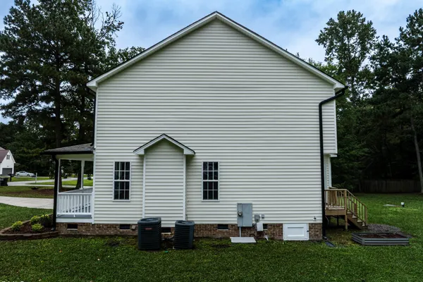 212 SPEARHEAD PL