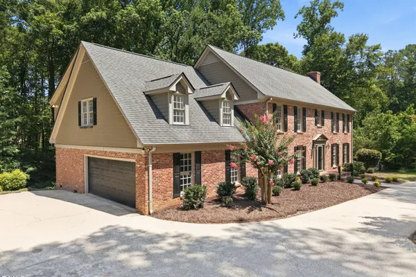 2404 BEECHVIEW CT