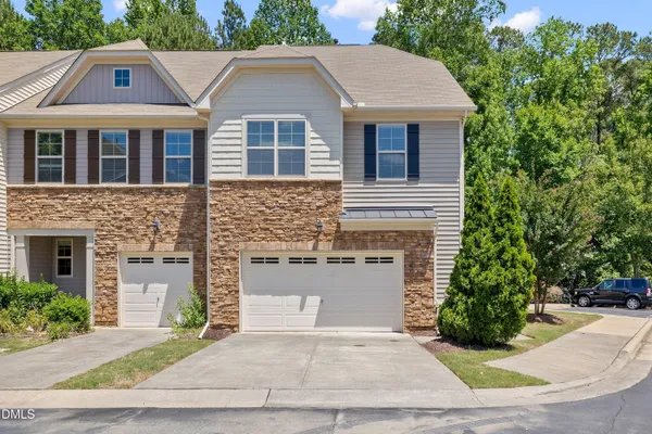 223 DIAMOND HEAD DR