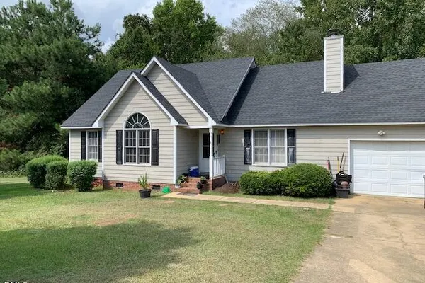 104 SCOTTS LN