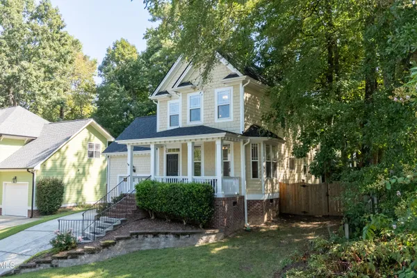 205 COUNTRY VALLEY CT