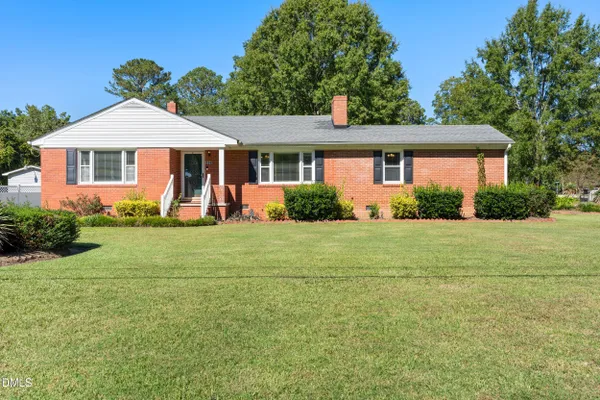 208 OLD POST RD