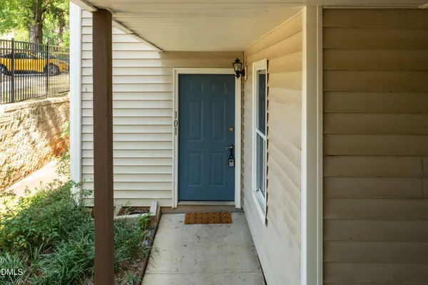 1309 HILLBROW LN 101
