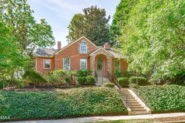 1403 PARK DR