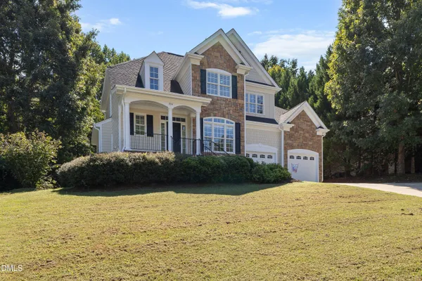 224 KENSINGTON CT