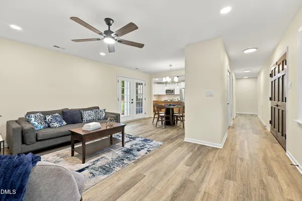 3901 HULON DR