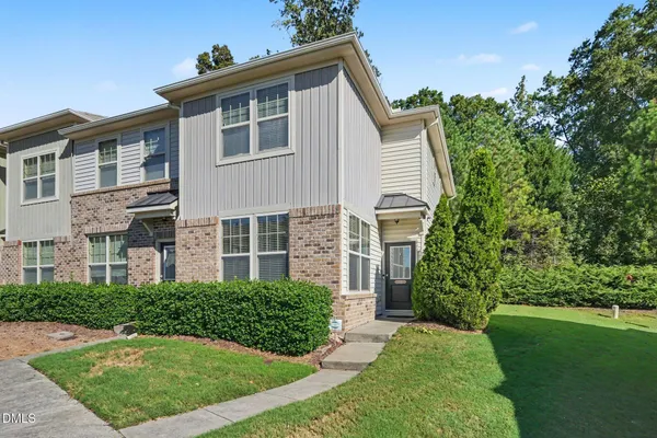 200 MT EVANS DR