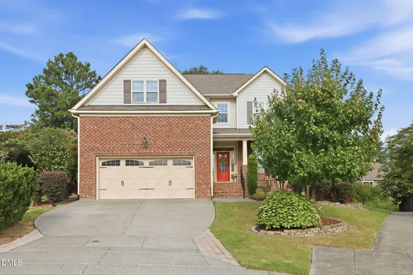 2724 BUSHY LAKE CV