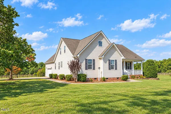 40 WILD WINDS DR