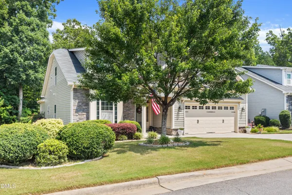 331 SUGARBERRY LN