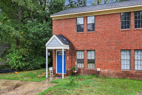 1714 FOX HOLLOW DR