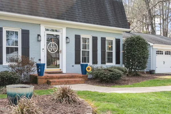 413 COURTLAND DR