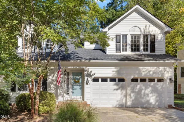 5112 CAROLWOOD LN