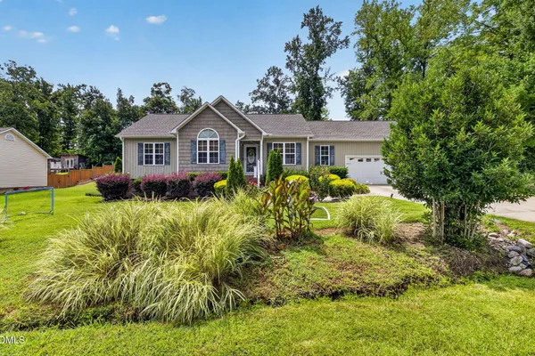 280 KINSMAN CT