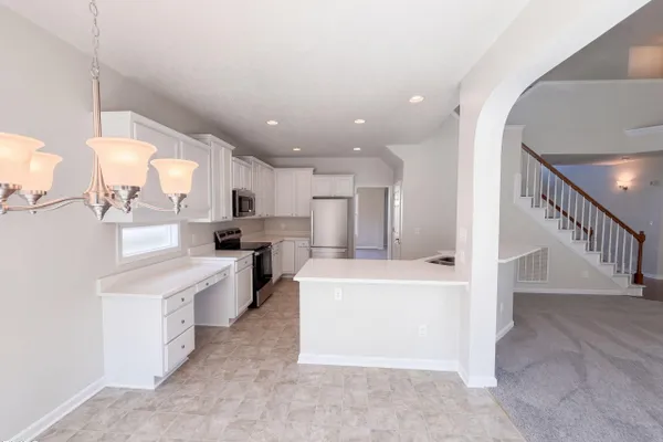1701 CARNATION DR