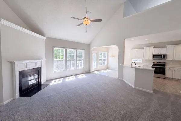 1701 CARNATION DR