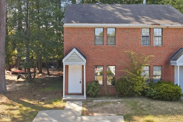 2714 BIG OAK ST