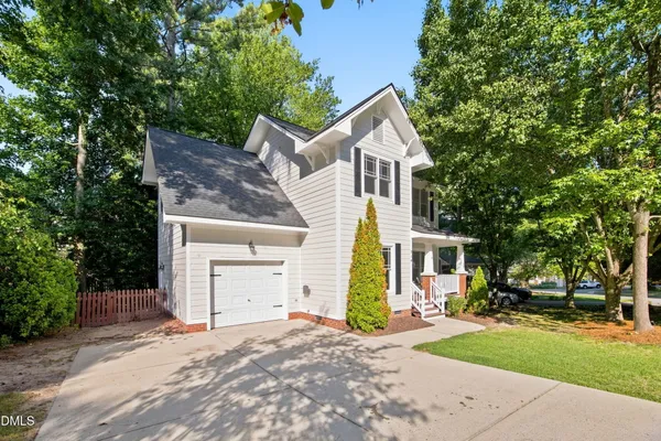 319 PINE NUT LN