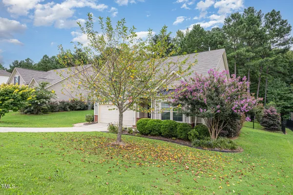 120 SUTHERLAND DR
