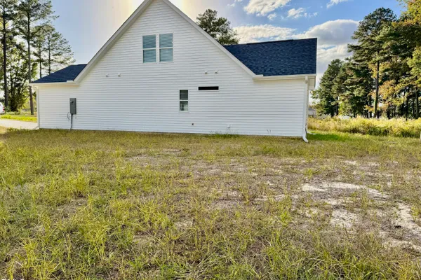 453 QUEENSTOWN DR