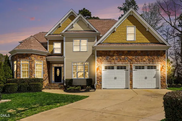 1819 GLACIER CT