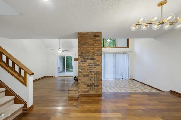 4303 SUNBELT PL