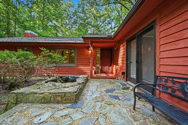 102 WEBB DR