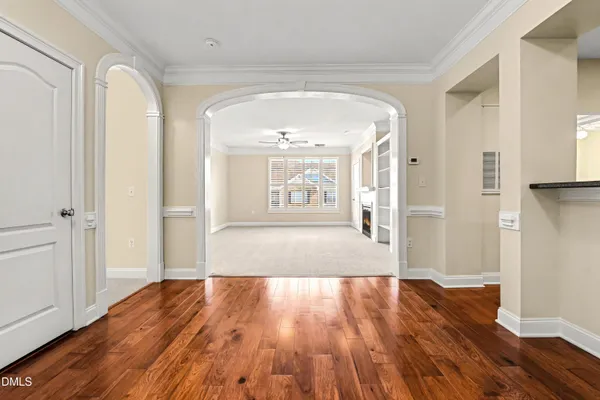 3810 LUNCESTON WAY 301